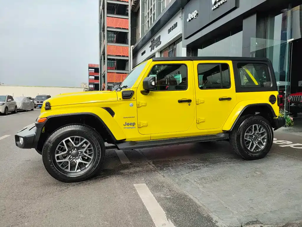 Jeep Wrangler PHEV — фото 4