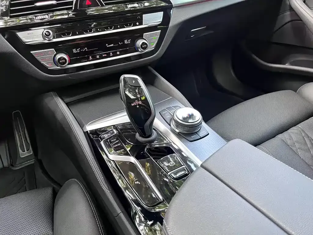 BMW 5 Series (Import) — фото 6