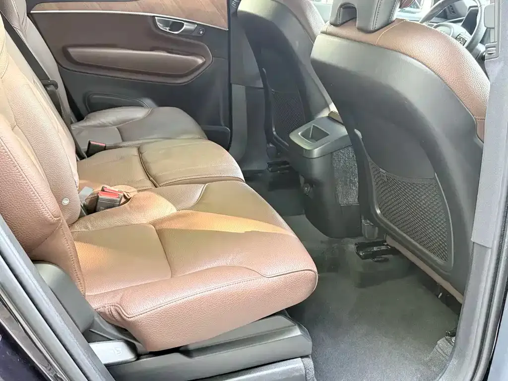 Volvo XC90 — фото 2