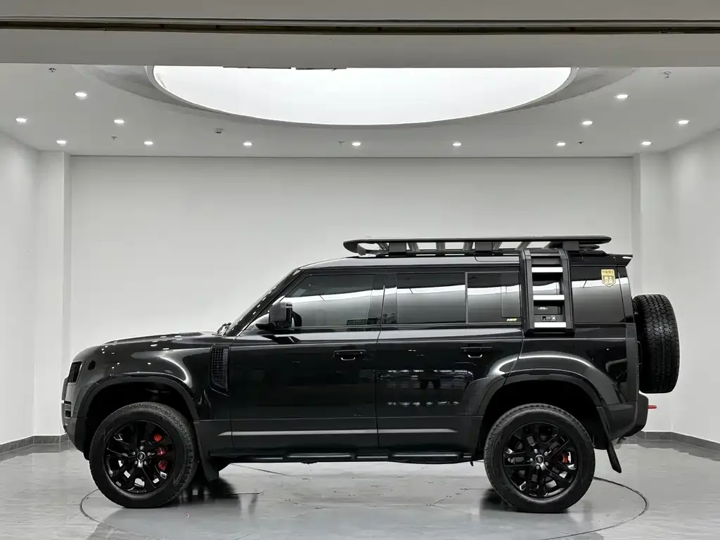 Land Rover Defender — фото 6