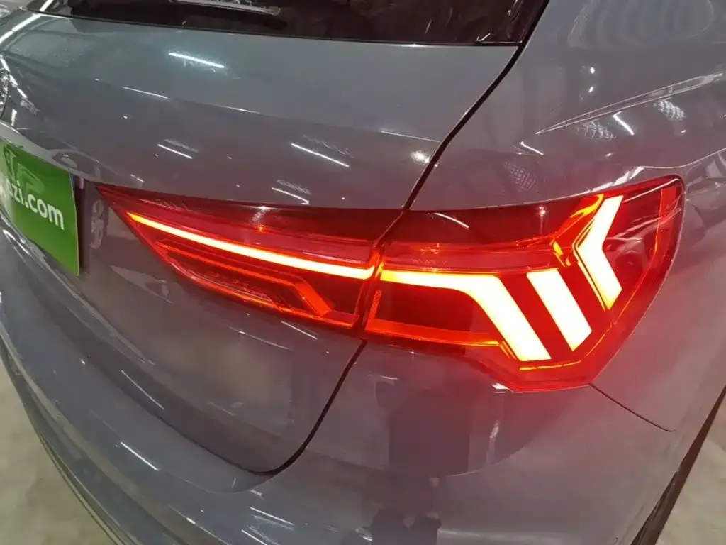 Audi Q3 — фото 2