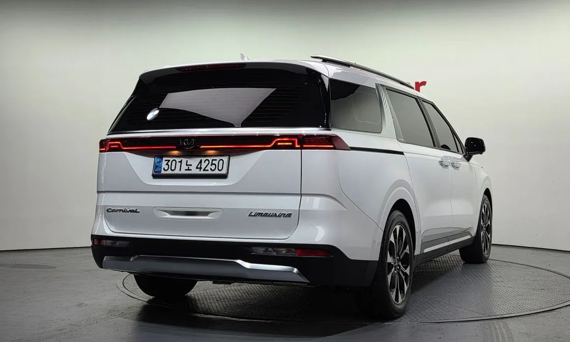 Kia Carnival — фото 3