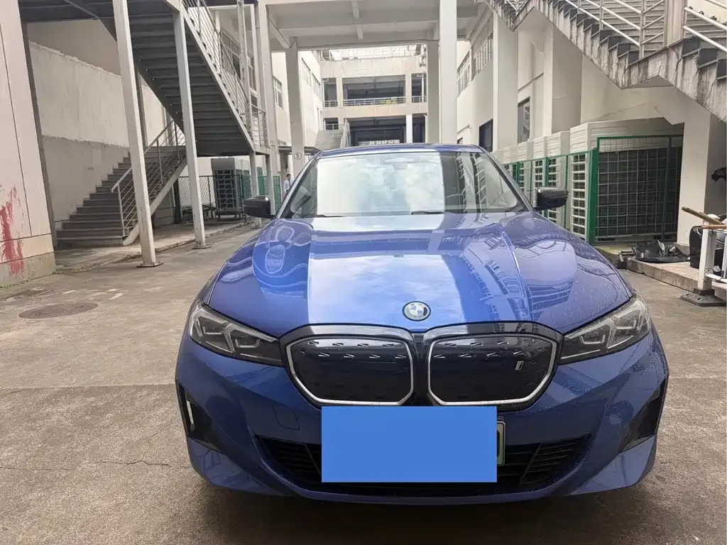 BMW i3 — фото 1