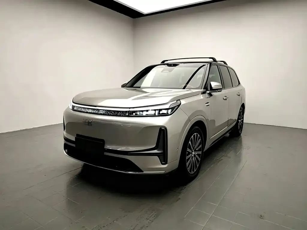 Geely Galaxy M9 — фото 10