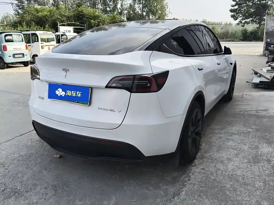 Tesla Model Y — фото 7