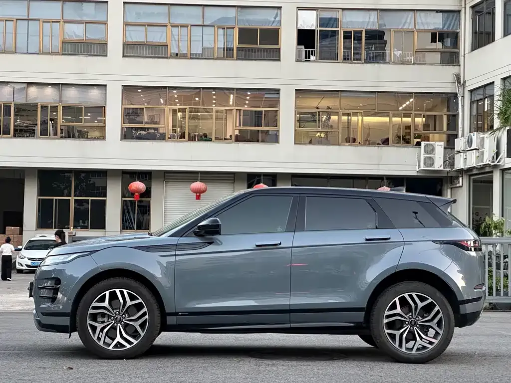Land Rover Evoque — фото 2