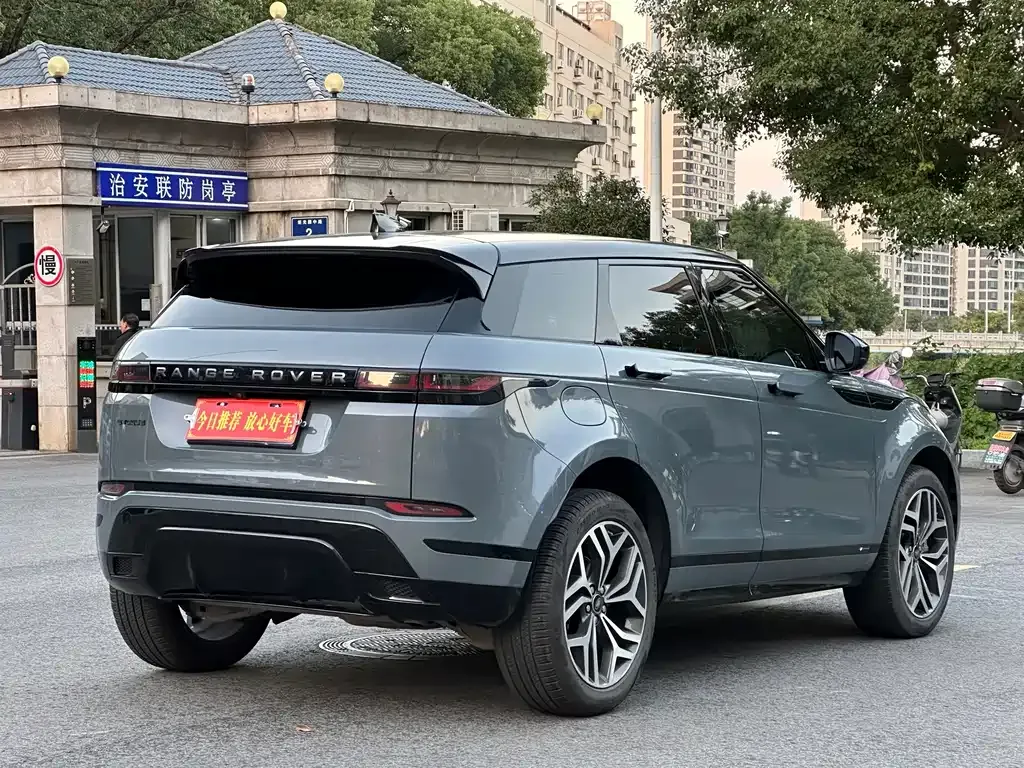 Land Rover Evoque — фото 9