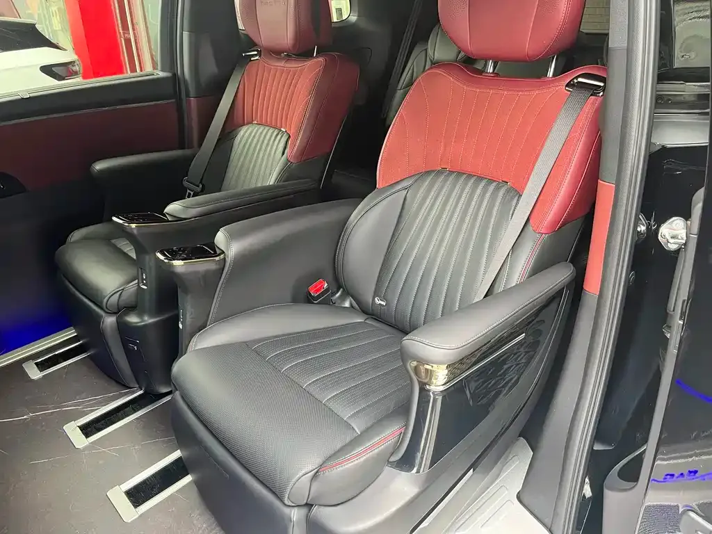 GAC Motor Trumpchi M8 — фото 8