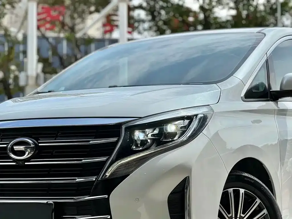 GAC Motor Trumpchi M8 — фото 10