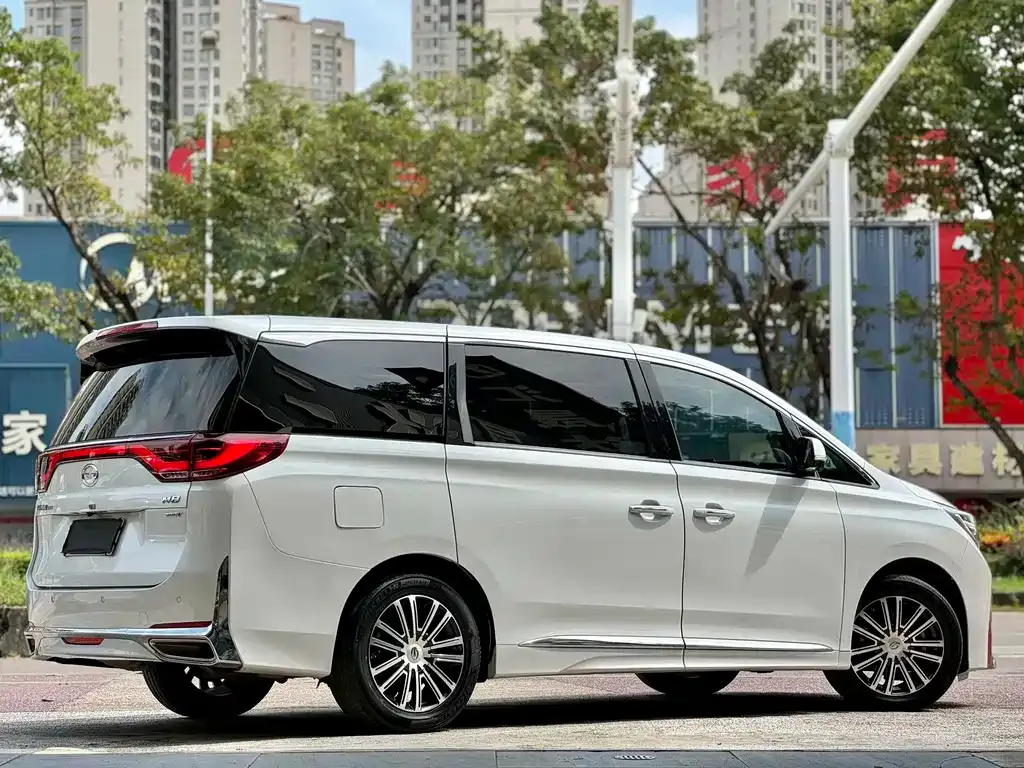GAC Motor Trumpchi M8 — фото 3