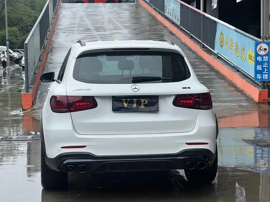 Mercedes-Benz GLC AMG — фото 8