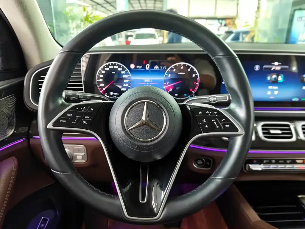 Mercedes-Benz GLE (Import) — фото 9