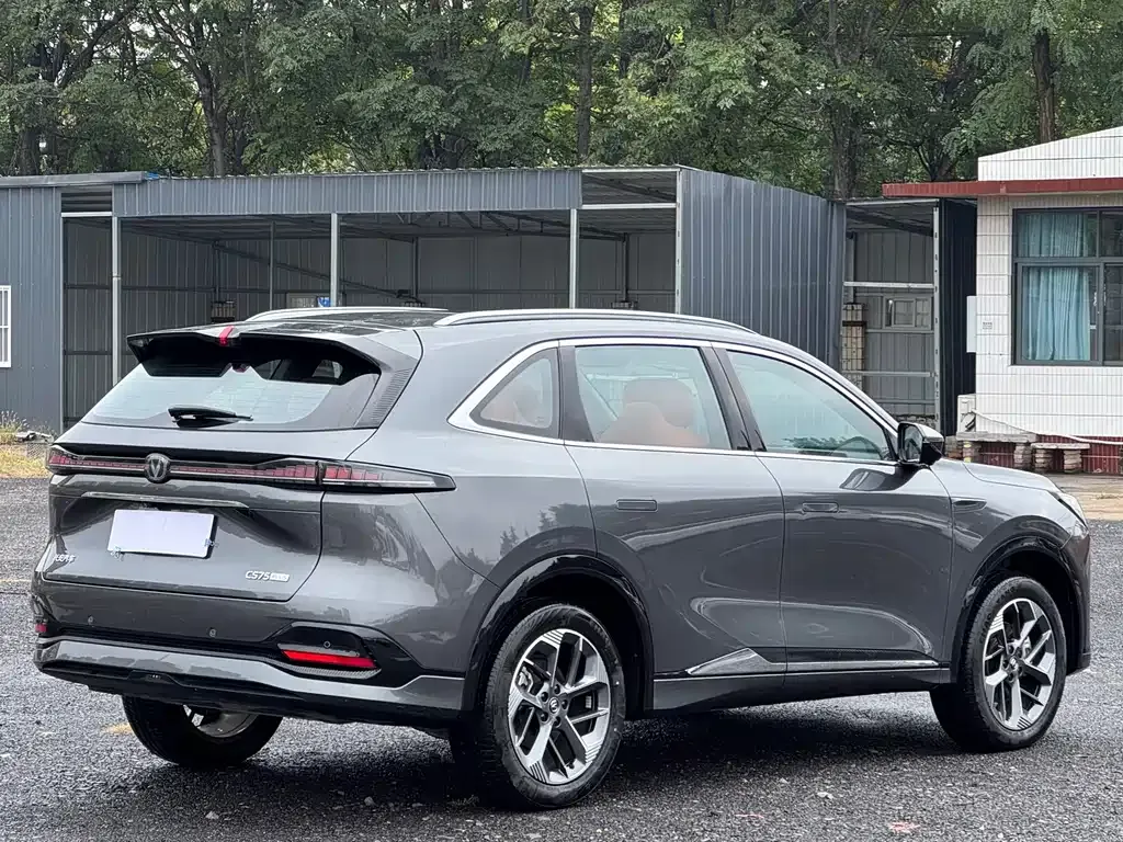 Changan CS75 PLUS — фото 8