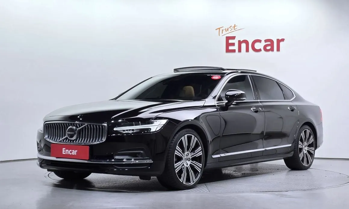 Volvo S90 — фото 1