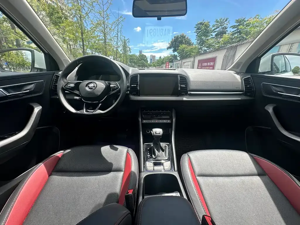 Skoda Karoq — фото 10