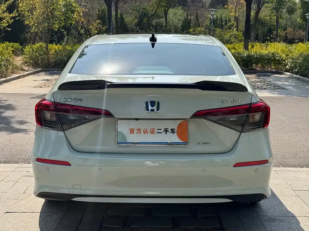 Honda Civic — фото 4