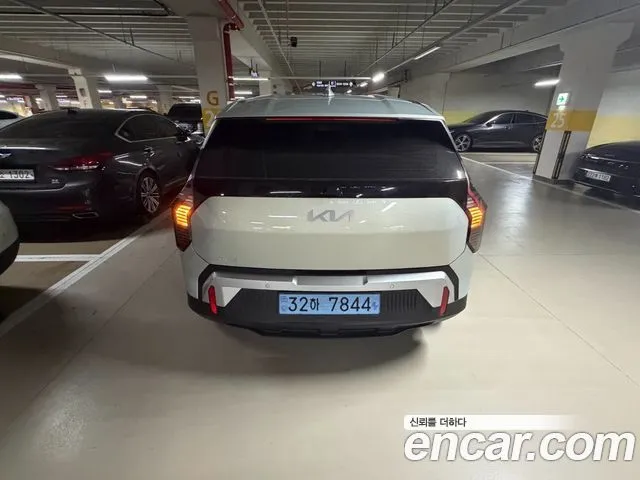 Kia EV3 — фото 4