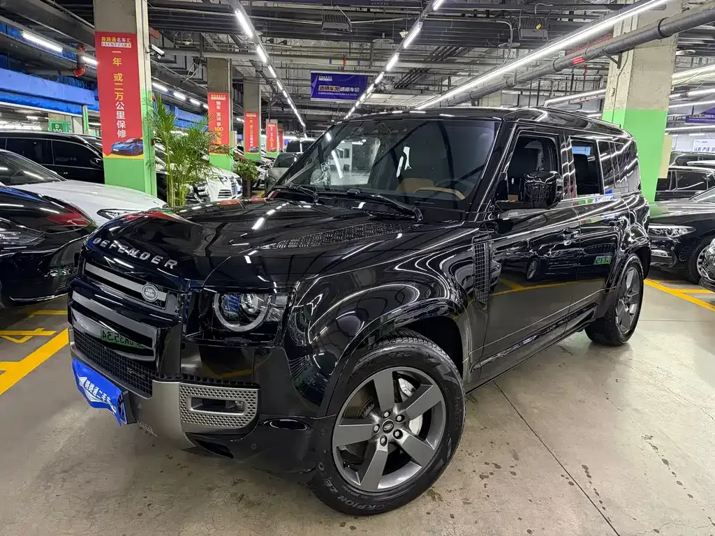 Land Rover Defender — фото 1