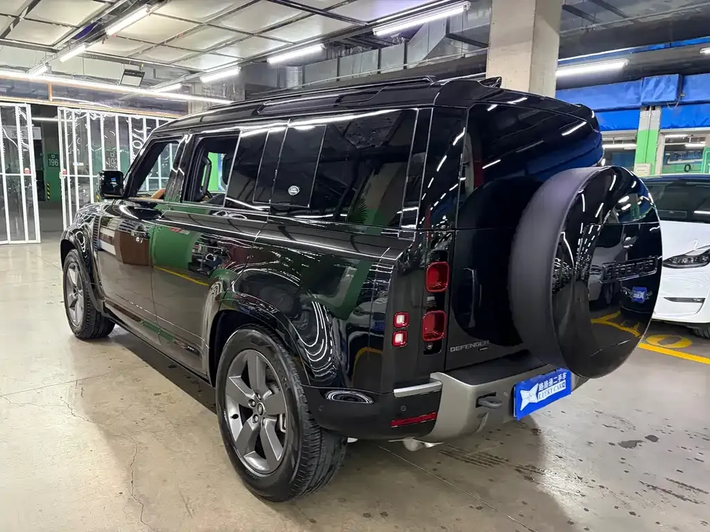 Land Rover Defender — фото 3