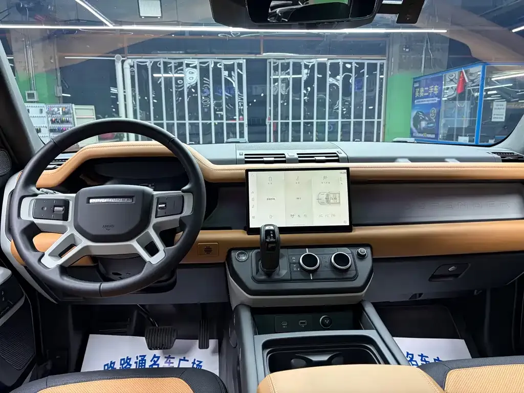 Land Rover Defender — фото 2