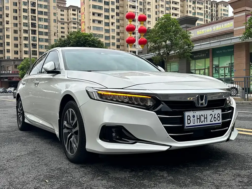 Honda Accord — фото 4