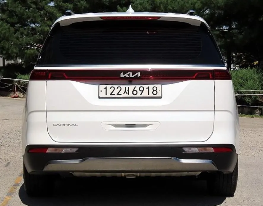 Kia Carnival — фото 4