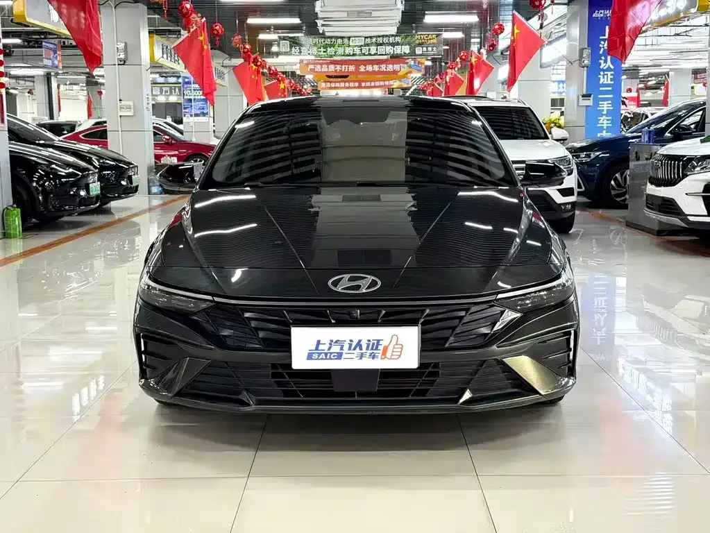 Hyundai Elantra — фото 9