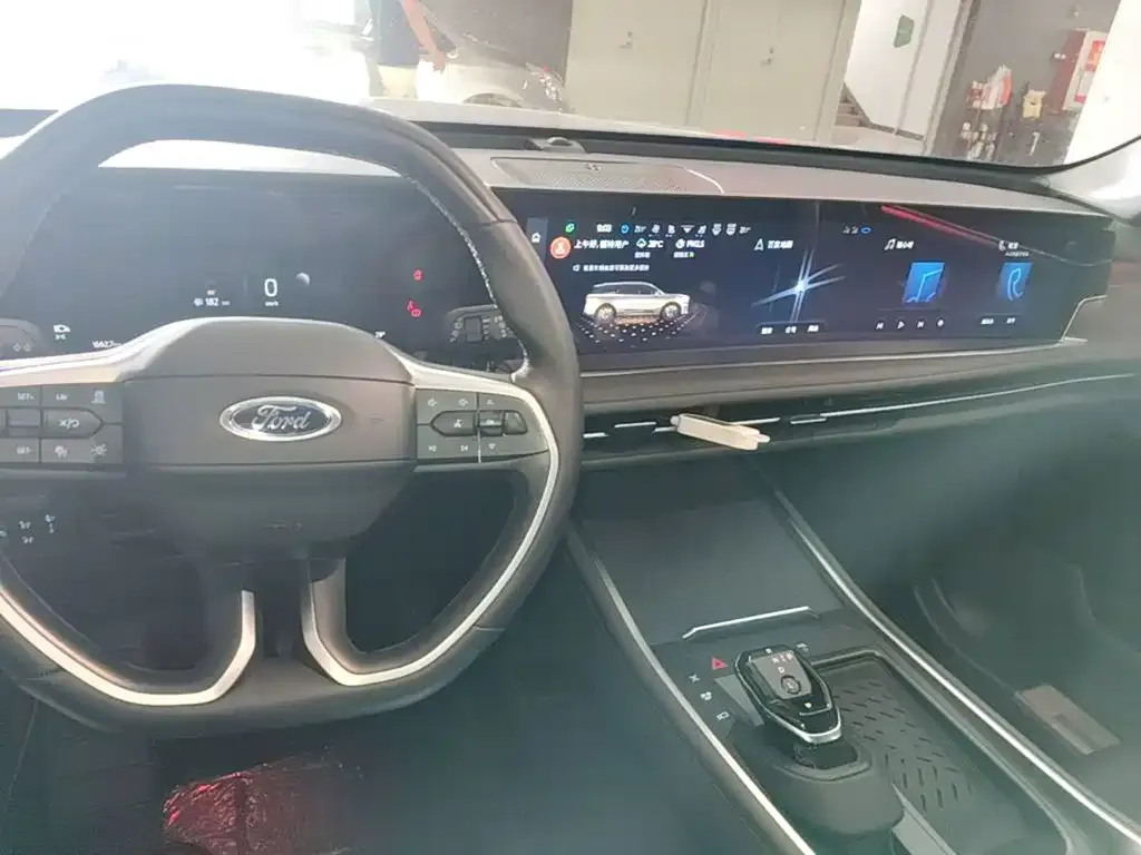 Ford Edge — фото 4