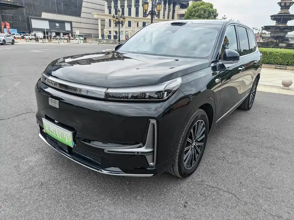 Geely Galaxy M9 — фото 1