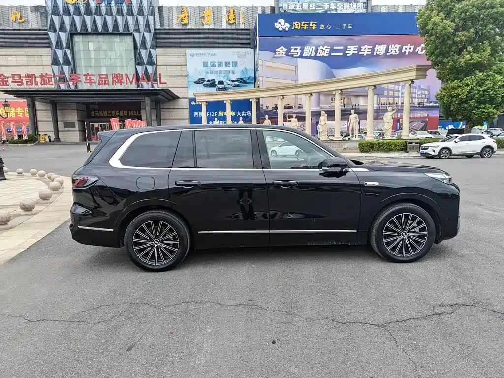 Geely Galaxy M9 — фото 9
