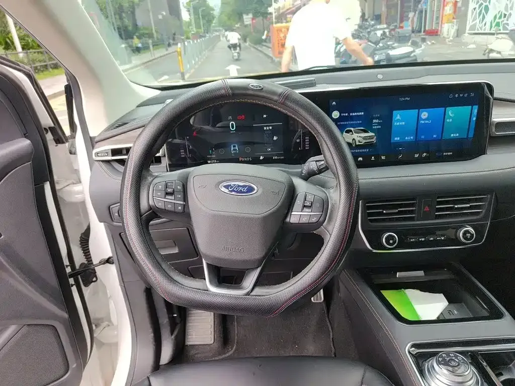 Ford Edge — фото 7