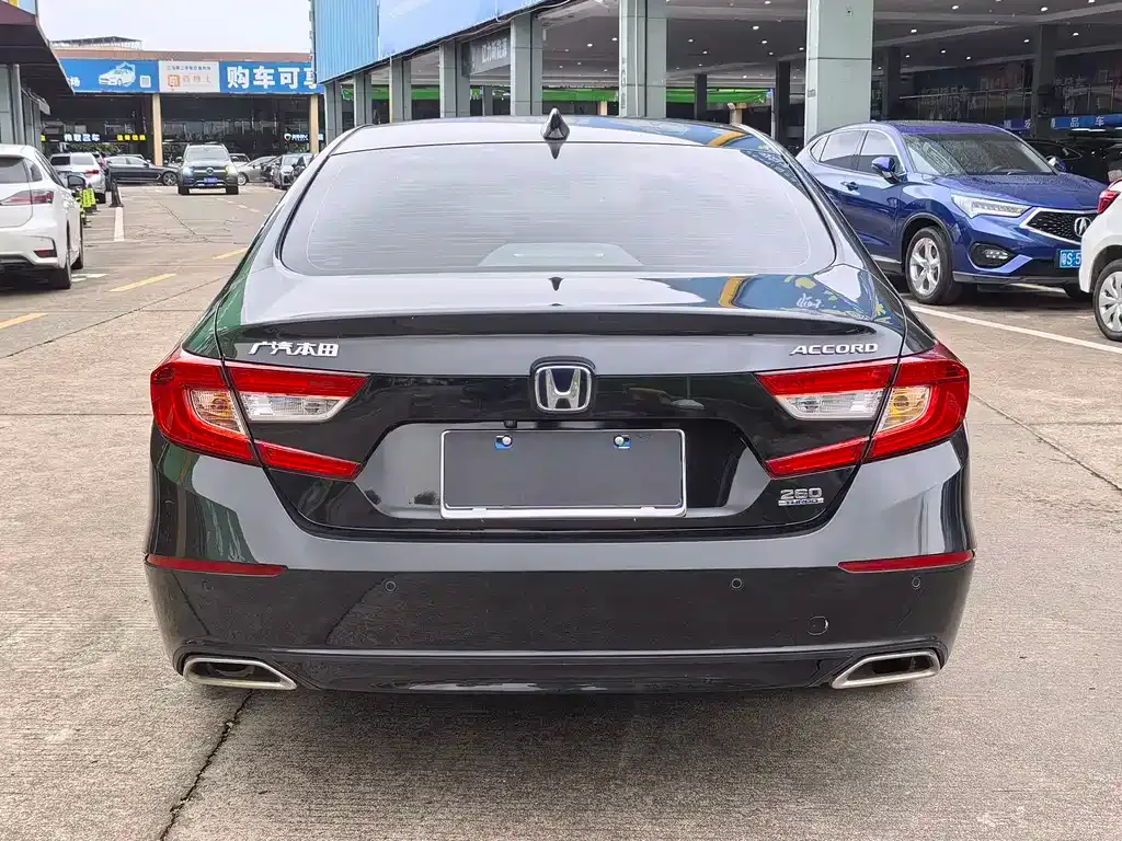 Honda Accord — фото 2