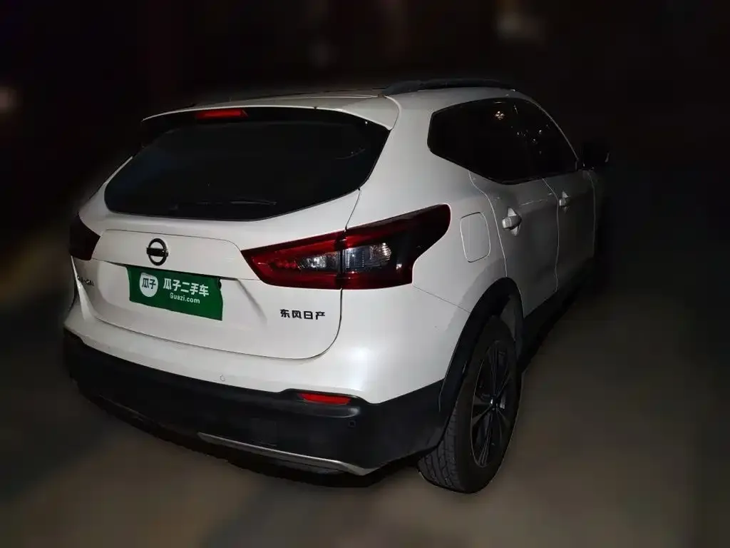 Nissan Qashqai — фото 4