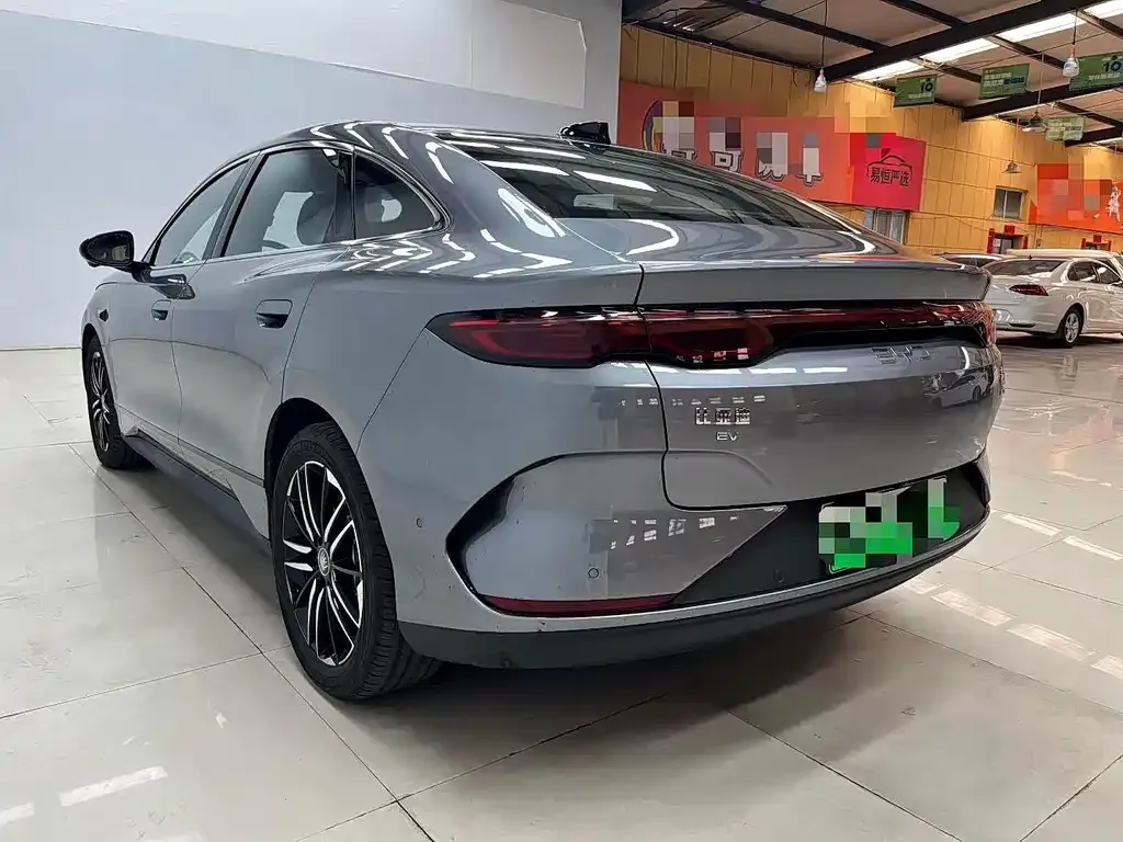 BYD Qin L — фото 8