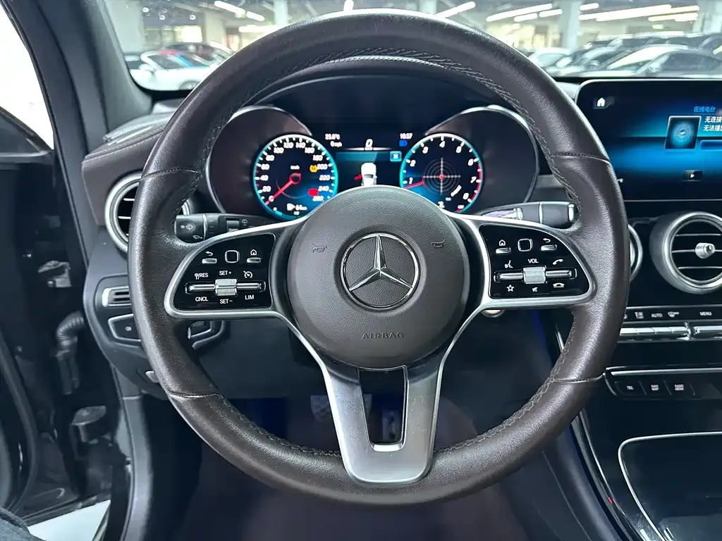 Mercedes-Benz GLC — фото 2