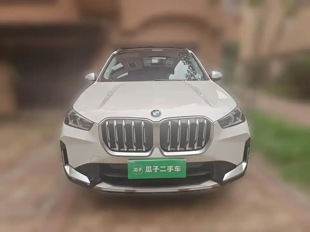 BMW X1 — фото 2