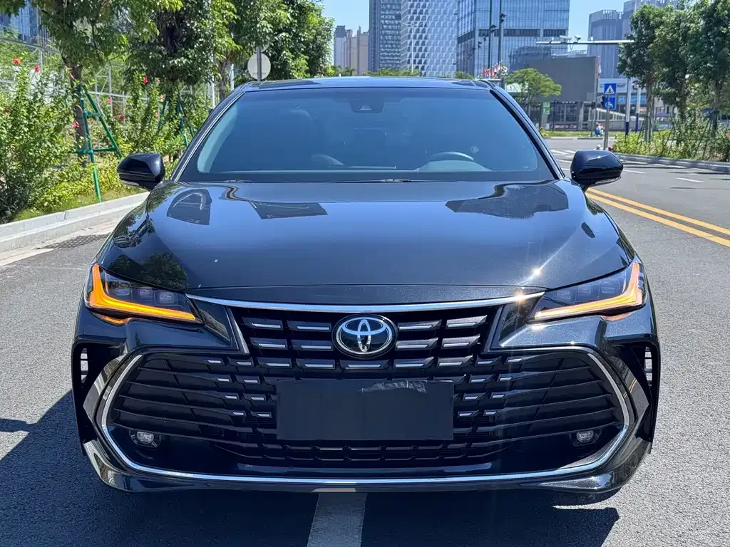 Toyota Avalon — фото 10