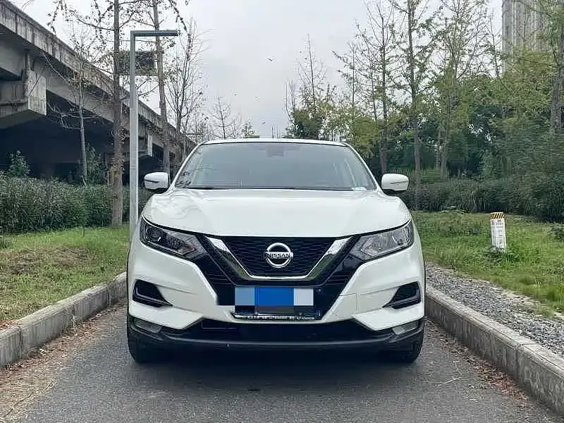 Nissan Qashqai — фото 7