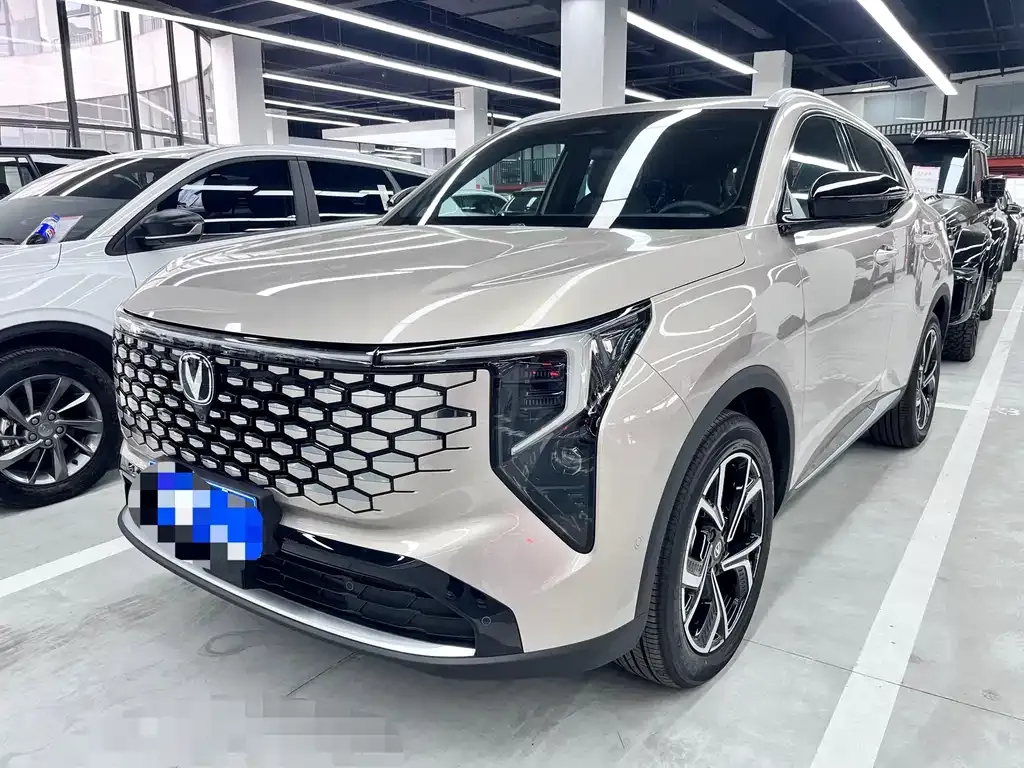 Changan CS55PLUS — фото 1