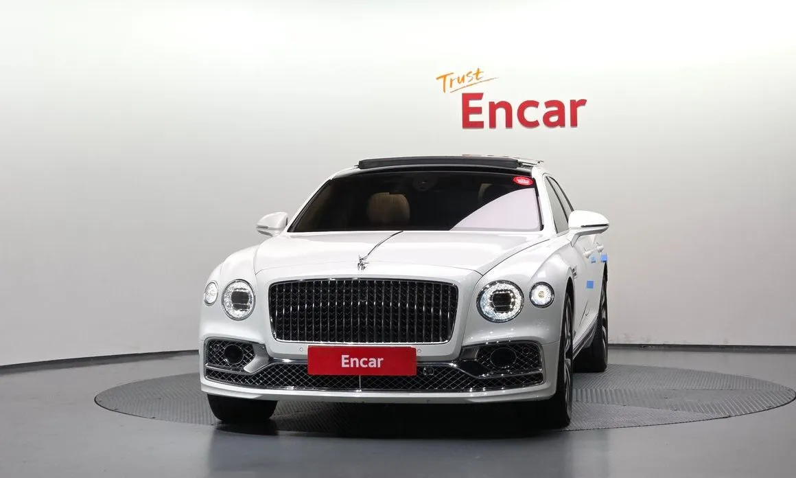 Bentley Flying Spur — фото 2