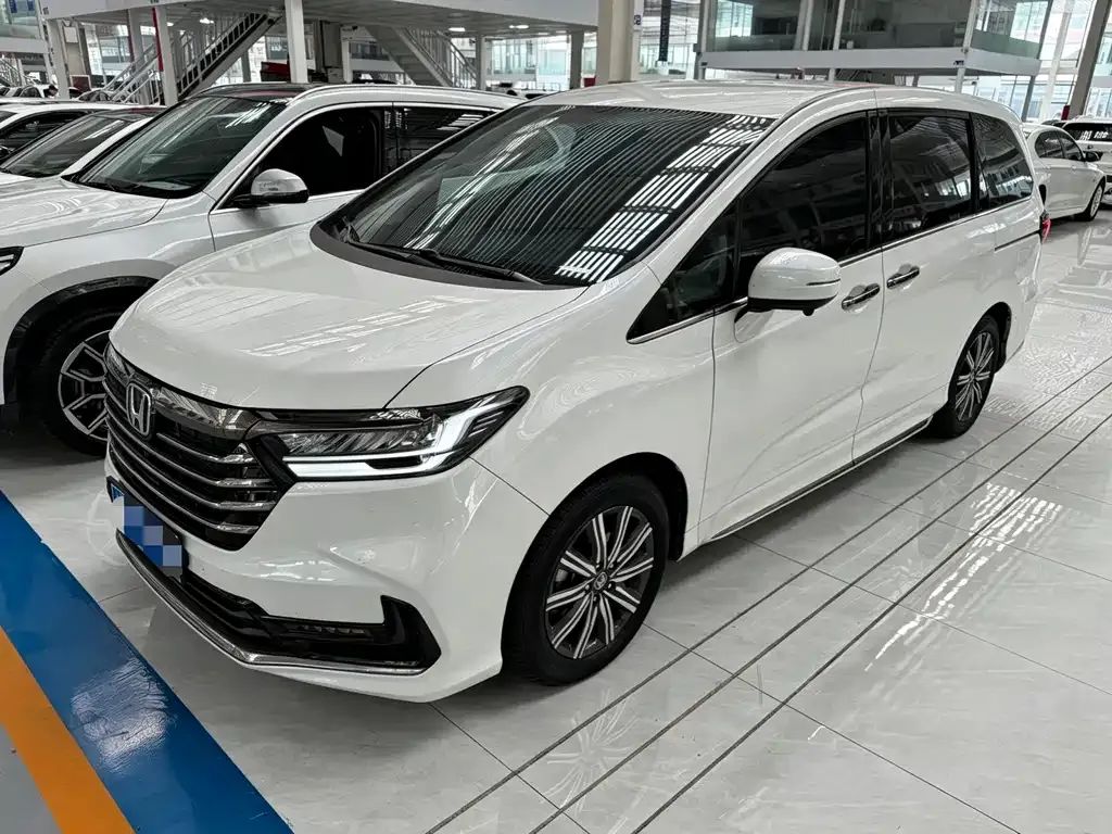 Honda Odyssey — фото 1