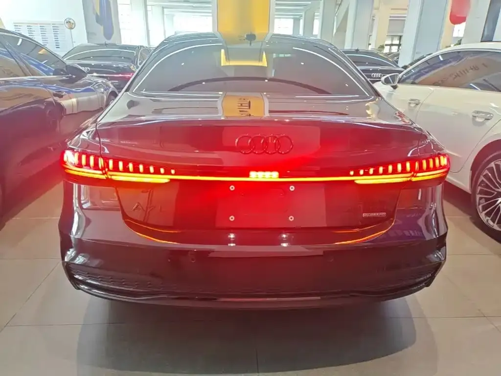 Audi A7L — фото 4