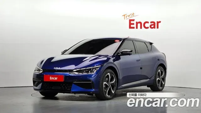 Kia EV6 — фото 1