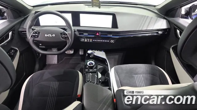 Kia EV6 — фото 8