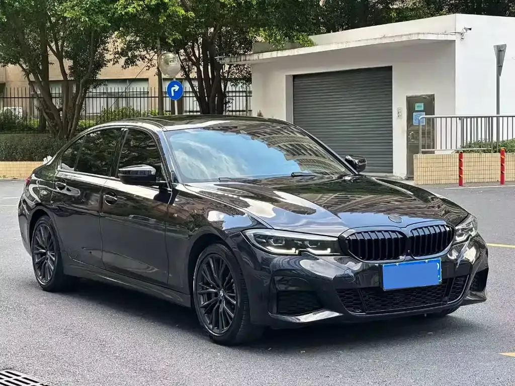 BMW 3 Series — фото 1