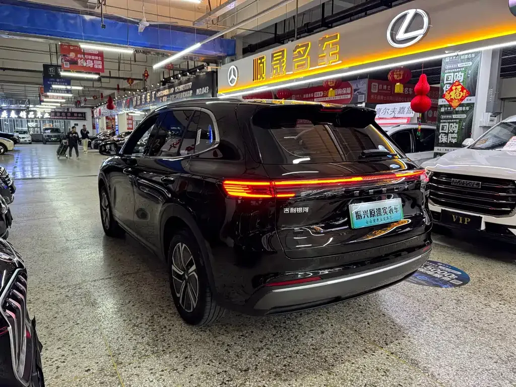 Geely Galaxy Xingjian 7 — фото 10
