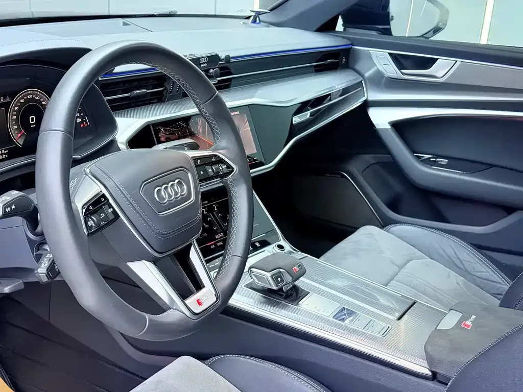Audi A6L — фото 7
