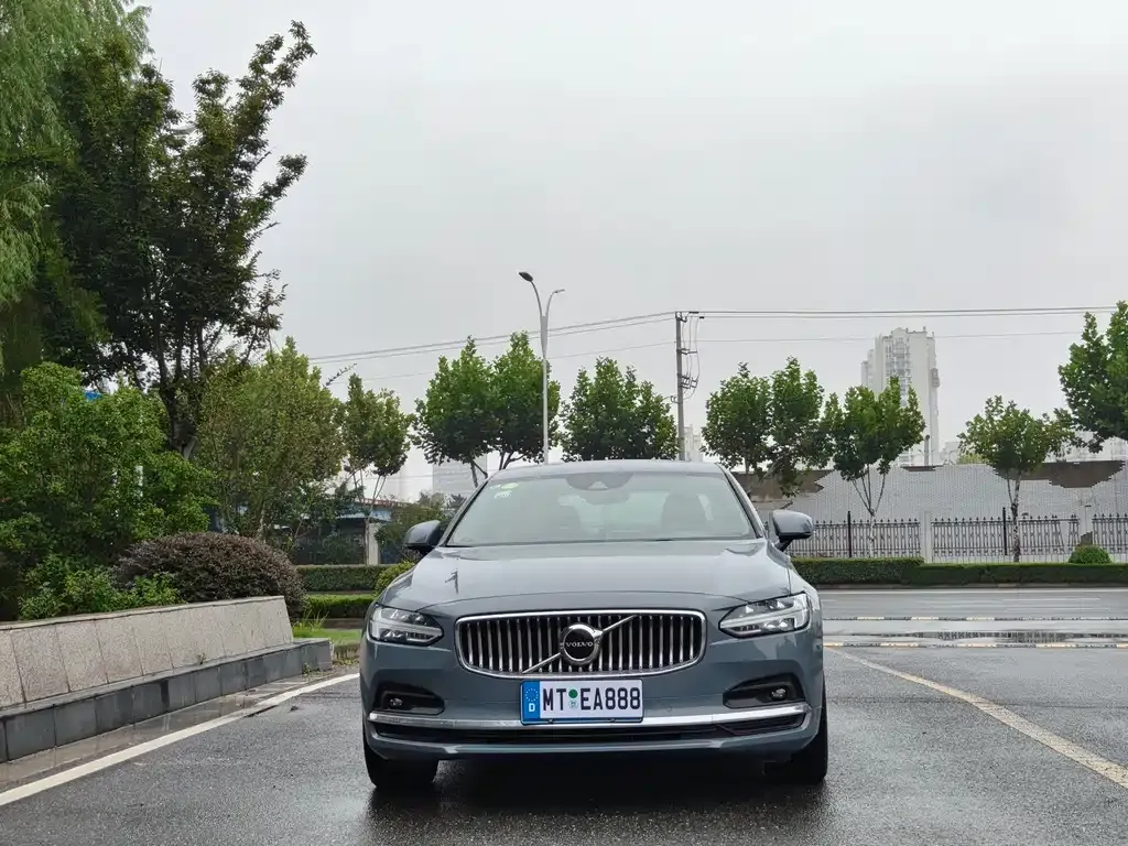 Volvo S90 — фото 3