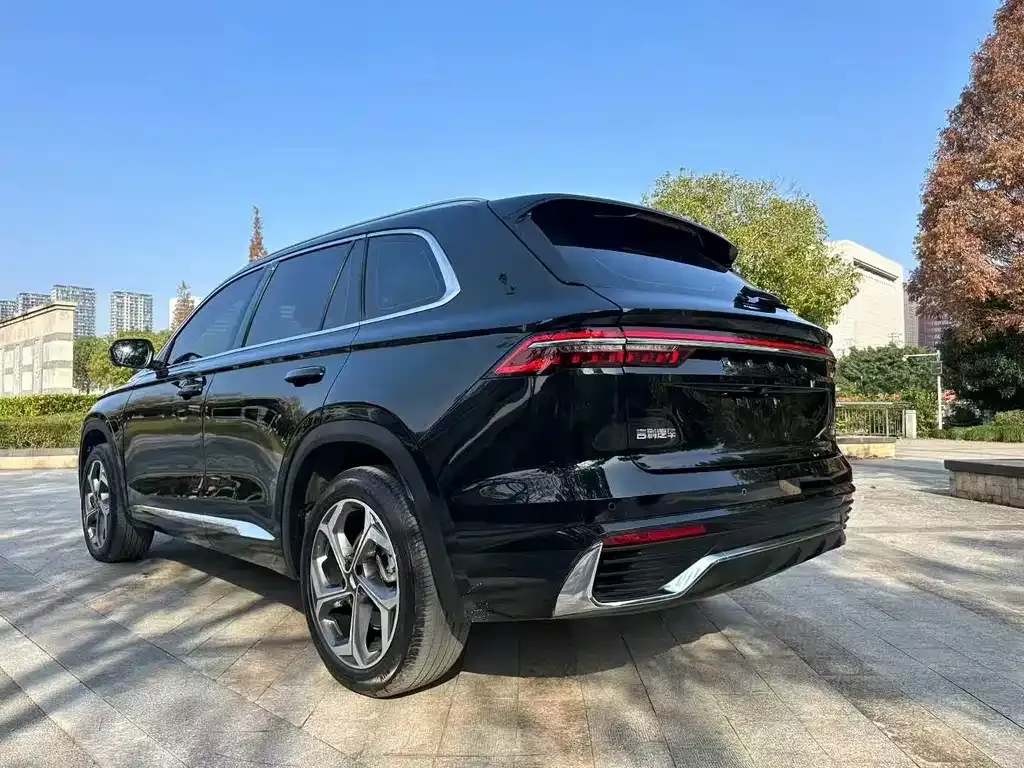 Geely Xingyue L — фото 6