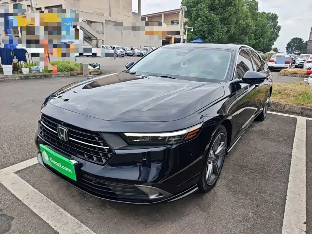 Honda Accord — фото 1